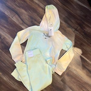 Nike Sweat suit